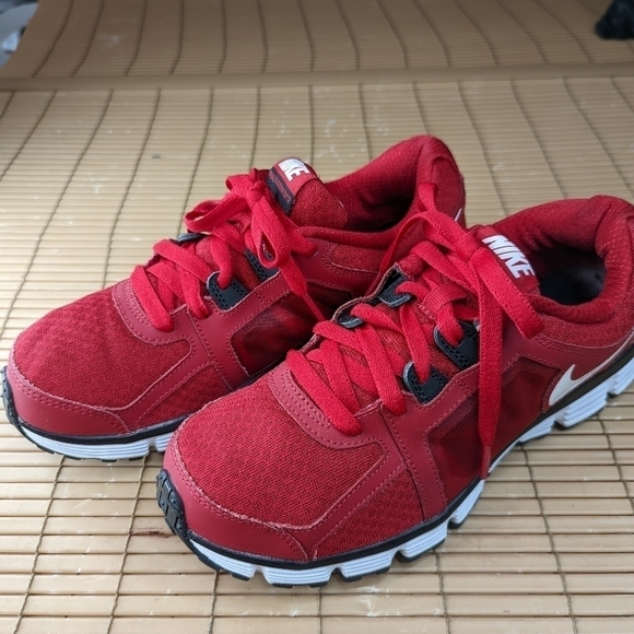 Nike Mens Dual Fusion ST 2 Running Shoes Red 454242-610 Lace Up Low Top sz 9.  3 main image 10